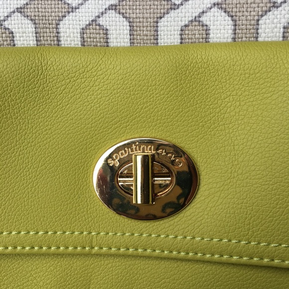 Spartina 449 purse/messenger bag with iPad pocket - Picture 3 of 5